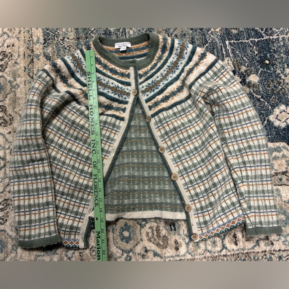 Appleseed’s Limited Edition Button Up sweater - Picture 2 of 5